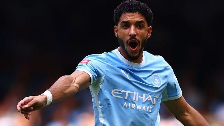 托特纳姆热刺租借曼城前锋奥马尔·马尔穆什